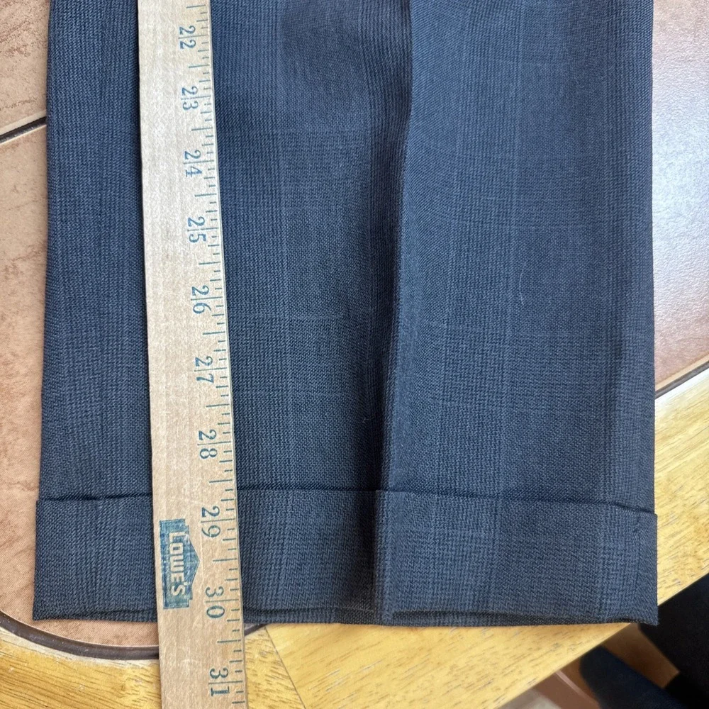 Stafford Vintage 2 Piece Suit 44S Pants 33 x 30 Gray Plaid Wool Blend USA Made